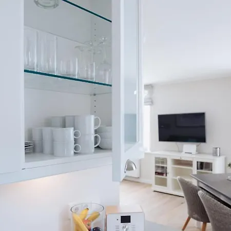 Anker Mal Am Hafen *